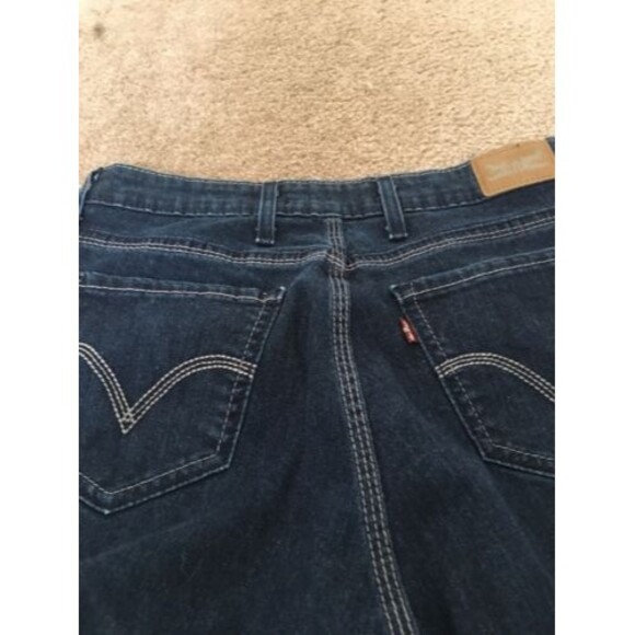 Levi's  Women's Capri Jeans Blue Denim Pockets Size 12 - Picture 5 of 6